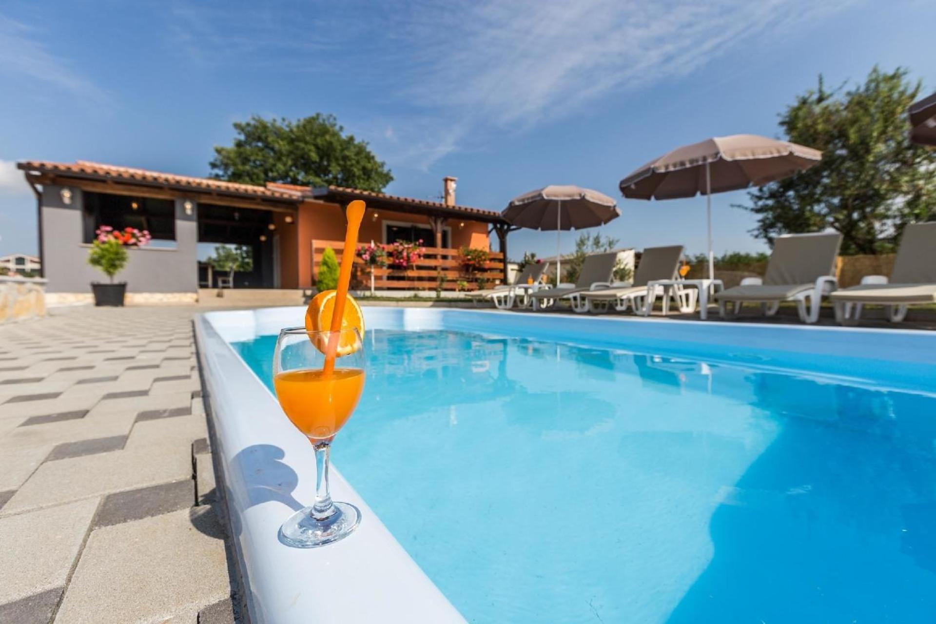 Mit Privatpool Fuer 6 Personen Ca 90 Qm In Pula, Istrien Istrische Riviera Prázdninový dům