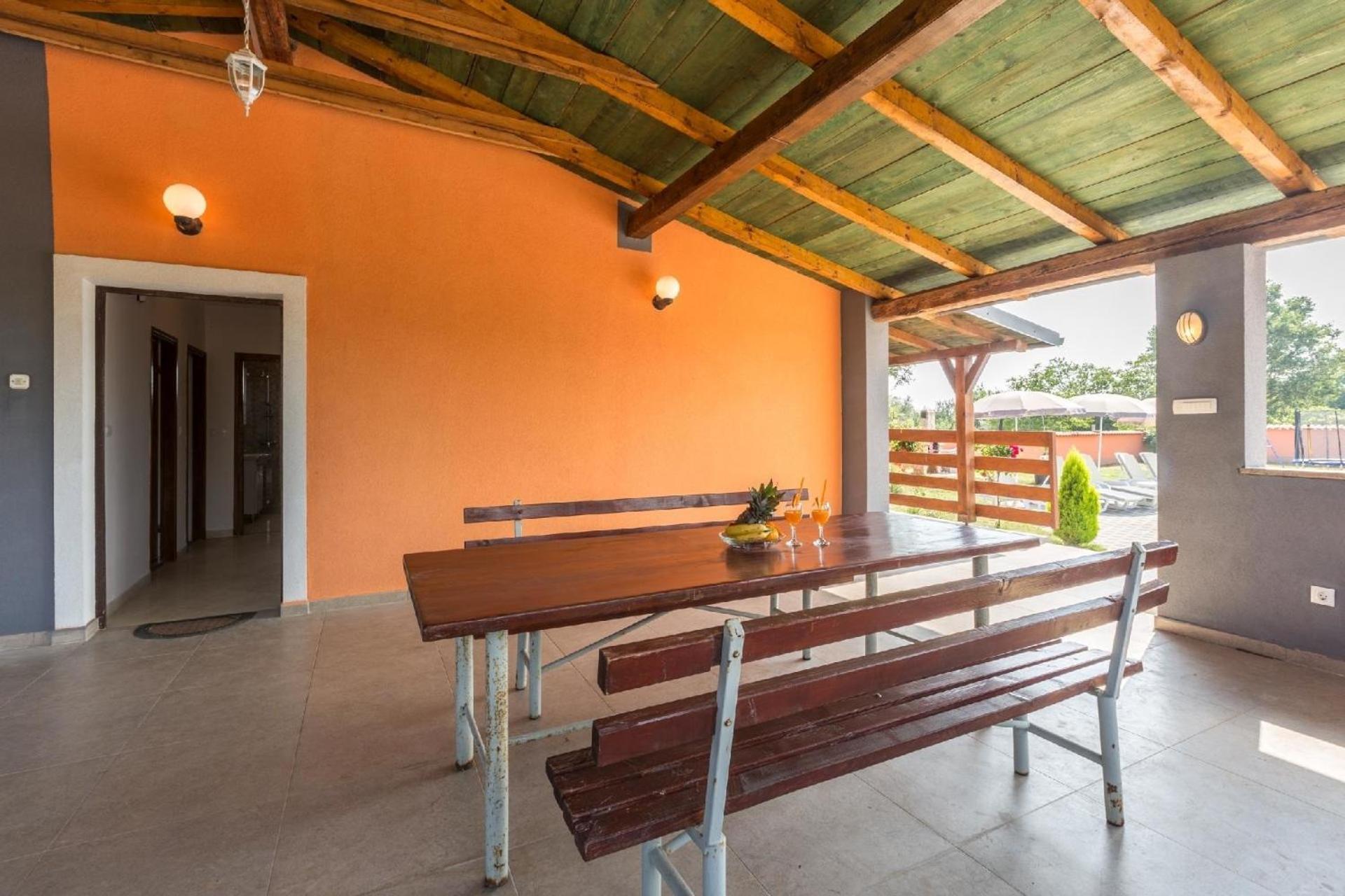 Mit Privatpool Fuer 6 Personen Ca 90 Qm In Pula, Istrien Istrische Riviera *