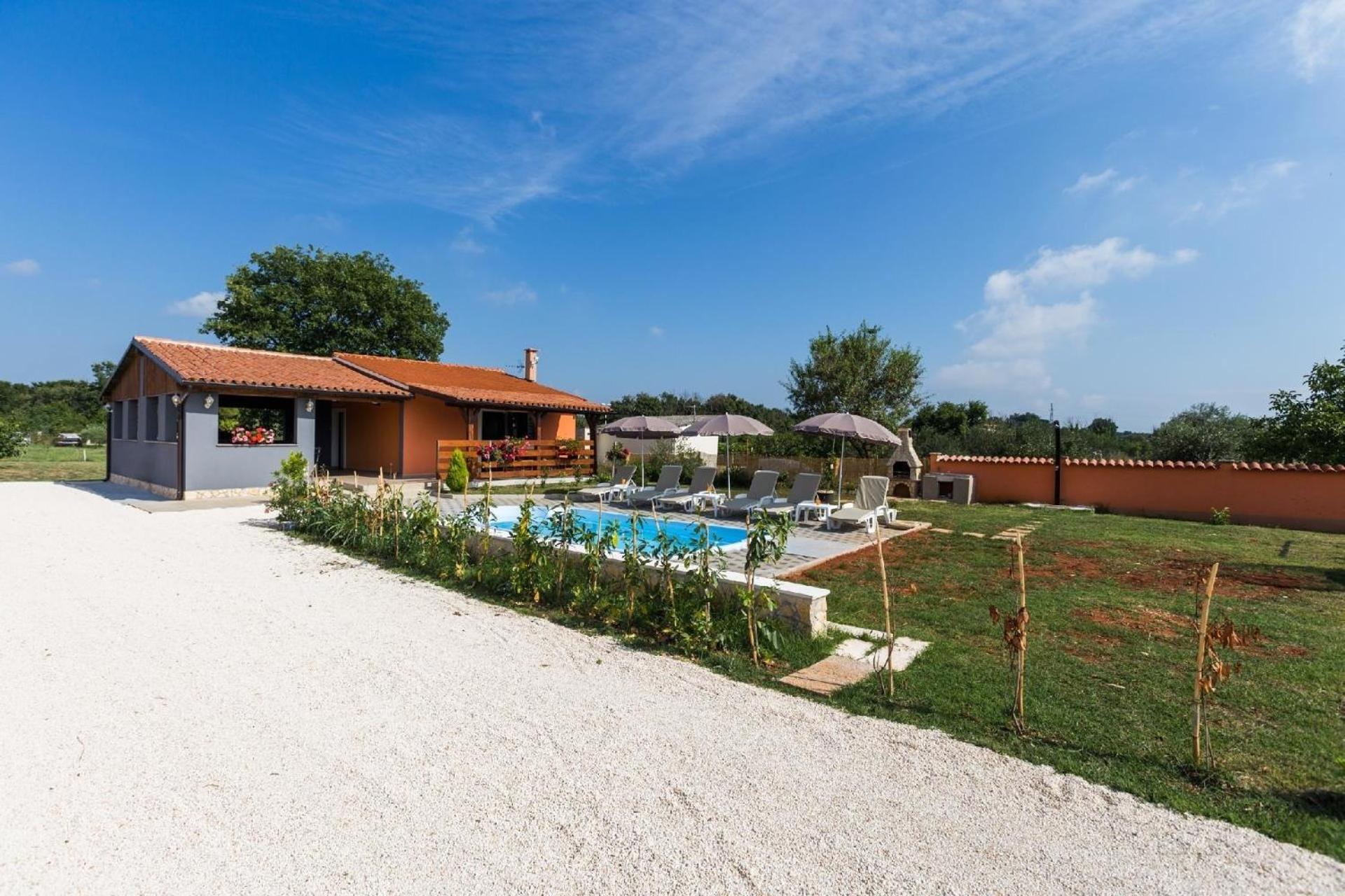 Vikendica Mit Privatpool Fuer 6 Personen Ca 90 Qm In Pula, Istrien Istrische Riviera