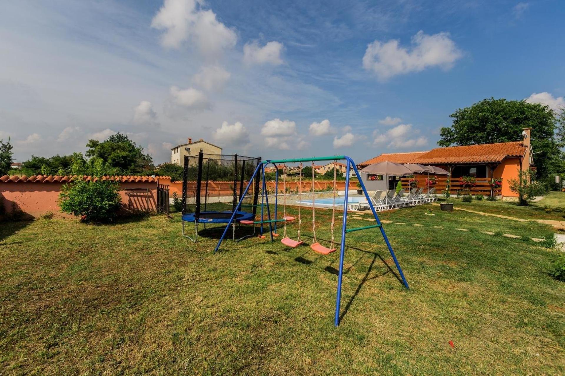 Mit Privatpool Fuer 6 Personen Ca 90 Qm In Pula, Istrien Istrische Riviera Vikendica *